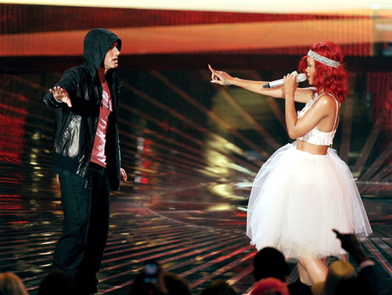 I still don't know why Rihanna looks so bored on stage.